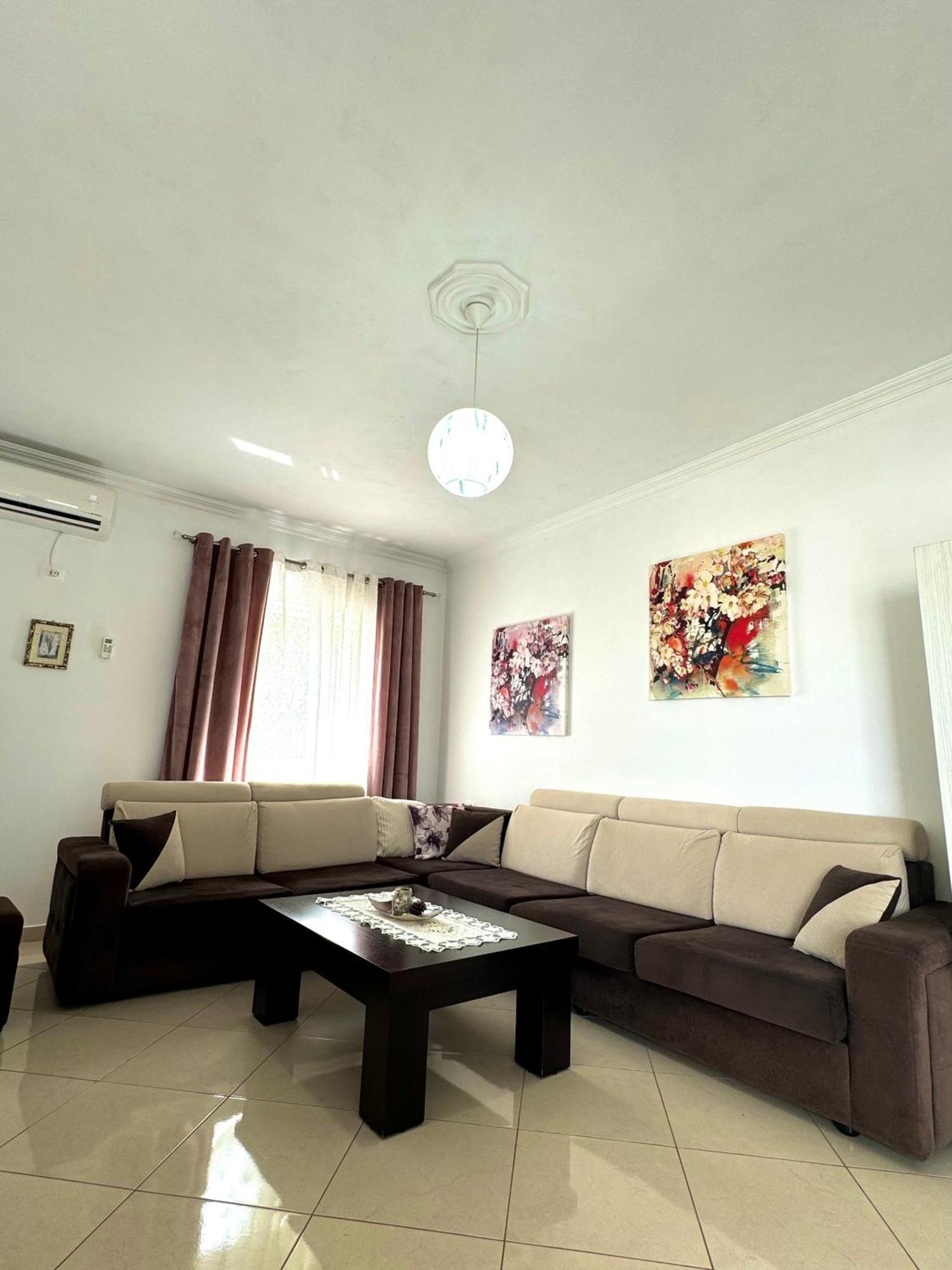 Guesthouse Shehu 卡萨米尔 外观 照片